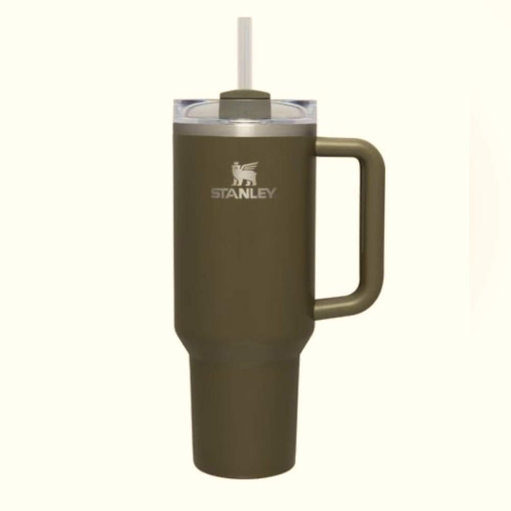 New In Box PEAT MOSS STANLEY 40 oz Stainless Steel Flowstate Quencher Tumbler
